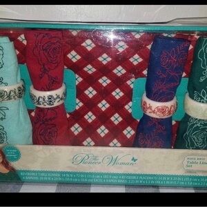 The Pioneer Woman Red, Teal, Navy Reversible Table Linen Set